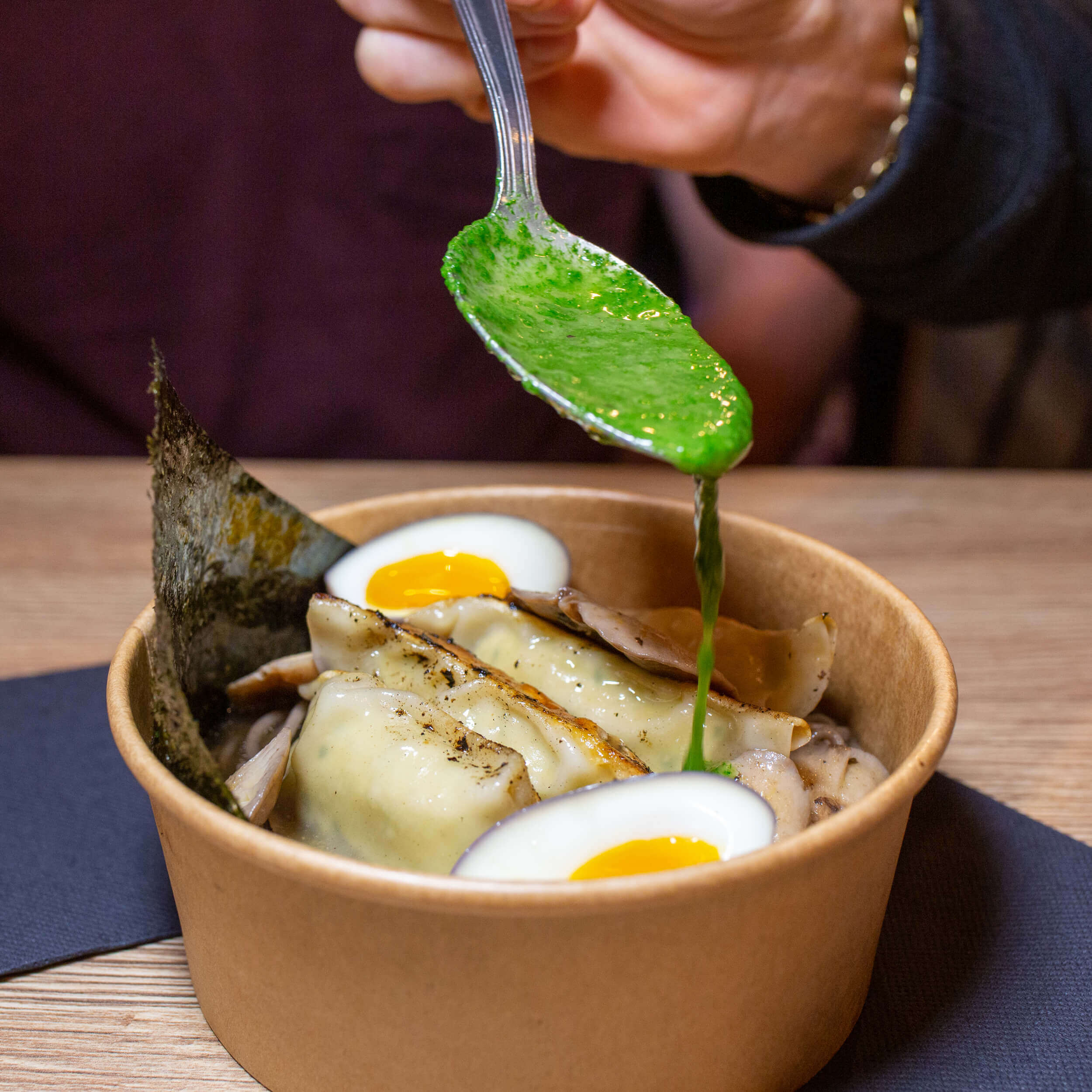Photo d'un bowl pour les réseaux sociaux chez My Gyoza à Nantes (44000) réalisé par l'agence de communication EB à Nantes (44200)